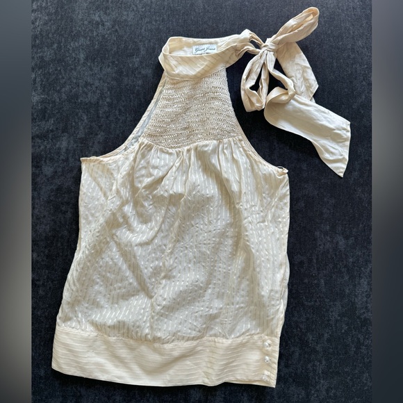 Bundle of women’s XS Express and Guess shirts - Picture 8 of 9